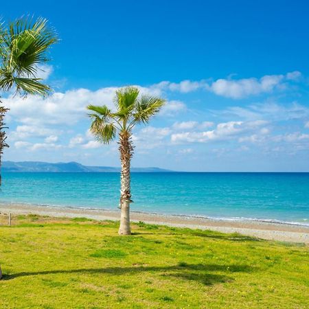 Villa Thea Neo Chorio Bagian luar foto